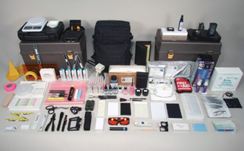 Selection of forensic investigative tools and equipment for a scene